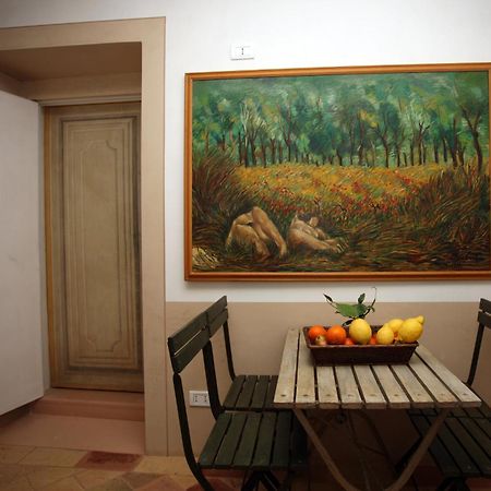 Bed and Breakfast Palazzo Santinelli Сант'Анджело-ин-Вадо Номер фото