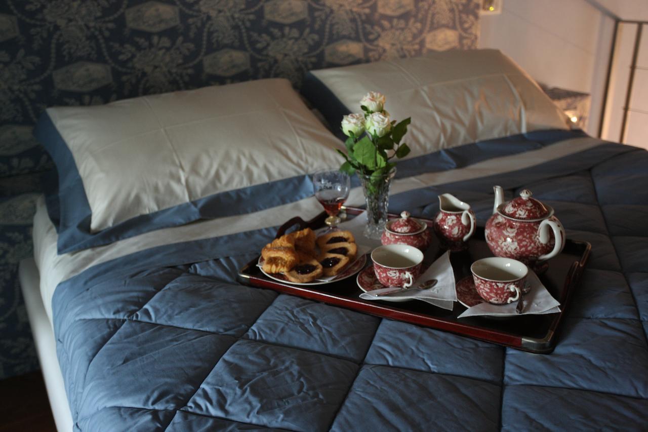 Bed and Breakfast Palazzo Santinelli Сант'Анджело-ин-Вадо Номер фото